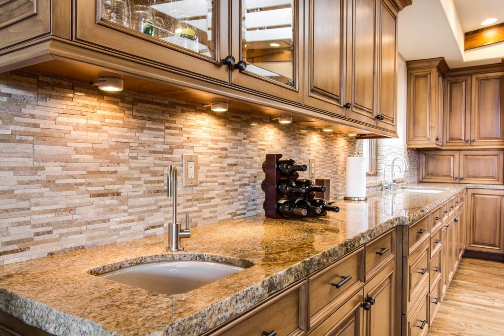 Choosing a Backsplash Design